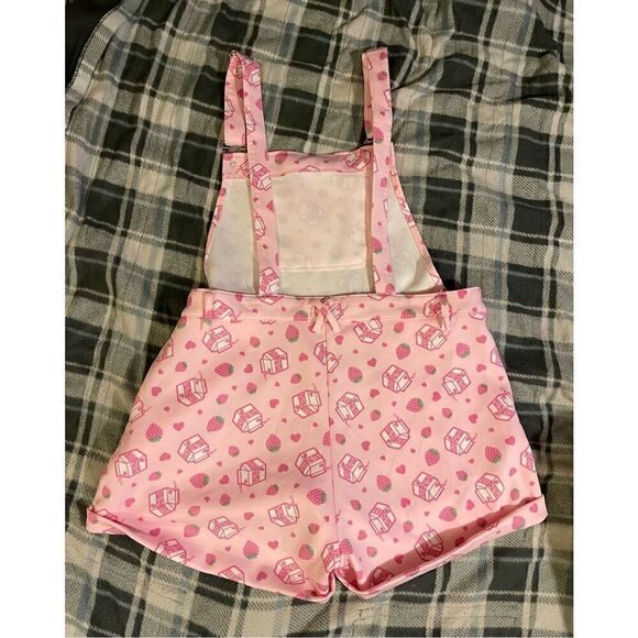 Hot Topic Sweet Society Strawberry Milk Shortalls Plus Size 1X Sold Out - Picture 5 of 6